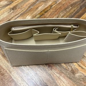 BNWOT Beige / Cream LV Neverfull MM or Speedy 35 bag organizer insert